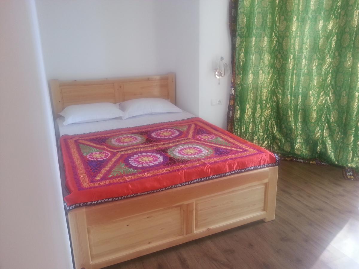 Amir Hostel Samarkand Exterior photo